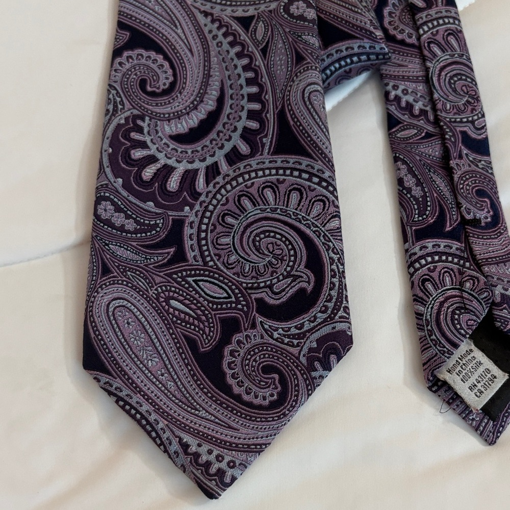 Geoffrey Beene Paisley Tie in Deep Purple and Gray